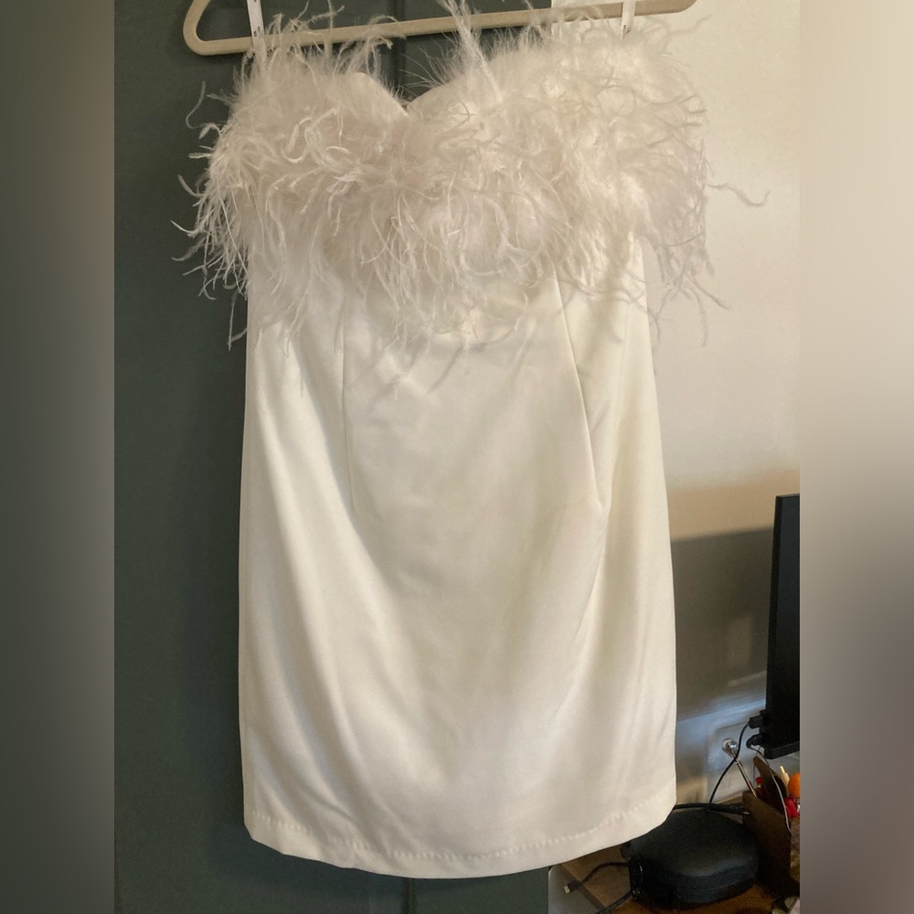 DB Studio White Feather Dress - Size M